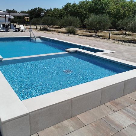 Grande Glamping With Pool Ξενοδοχείο Biograd Na Moru Εξωτερικό φωτογραφία