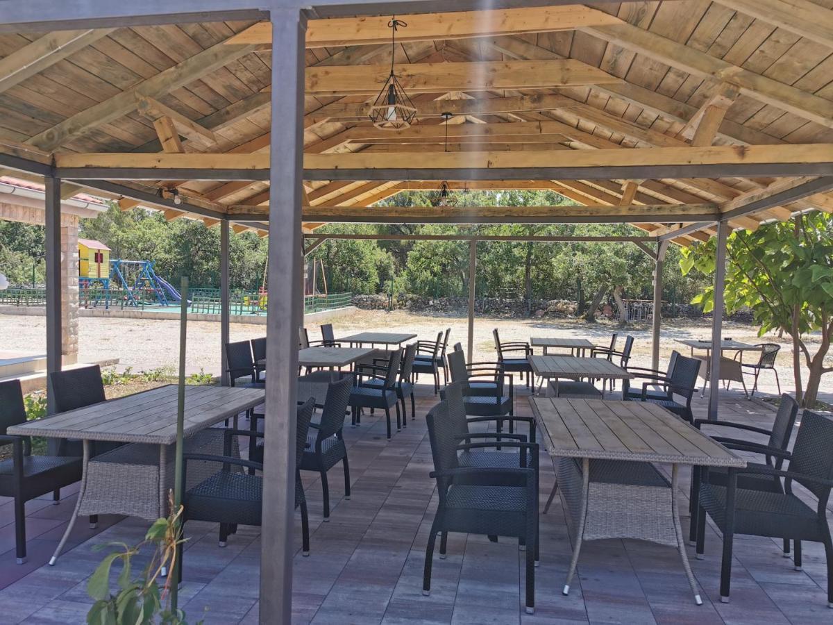 Grande Glamping With Pool Ξενοδοχείο Biograd Na Moru Εξωτερικό φωτογραφία