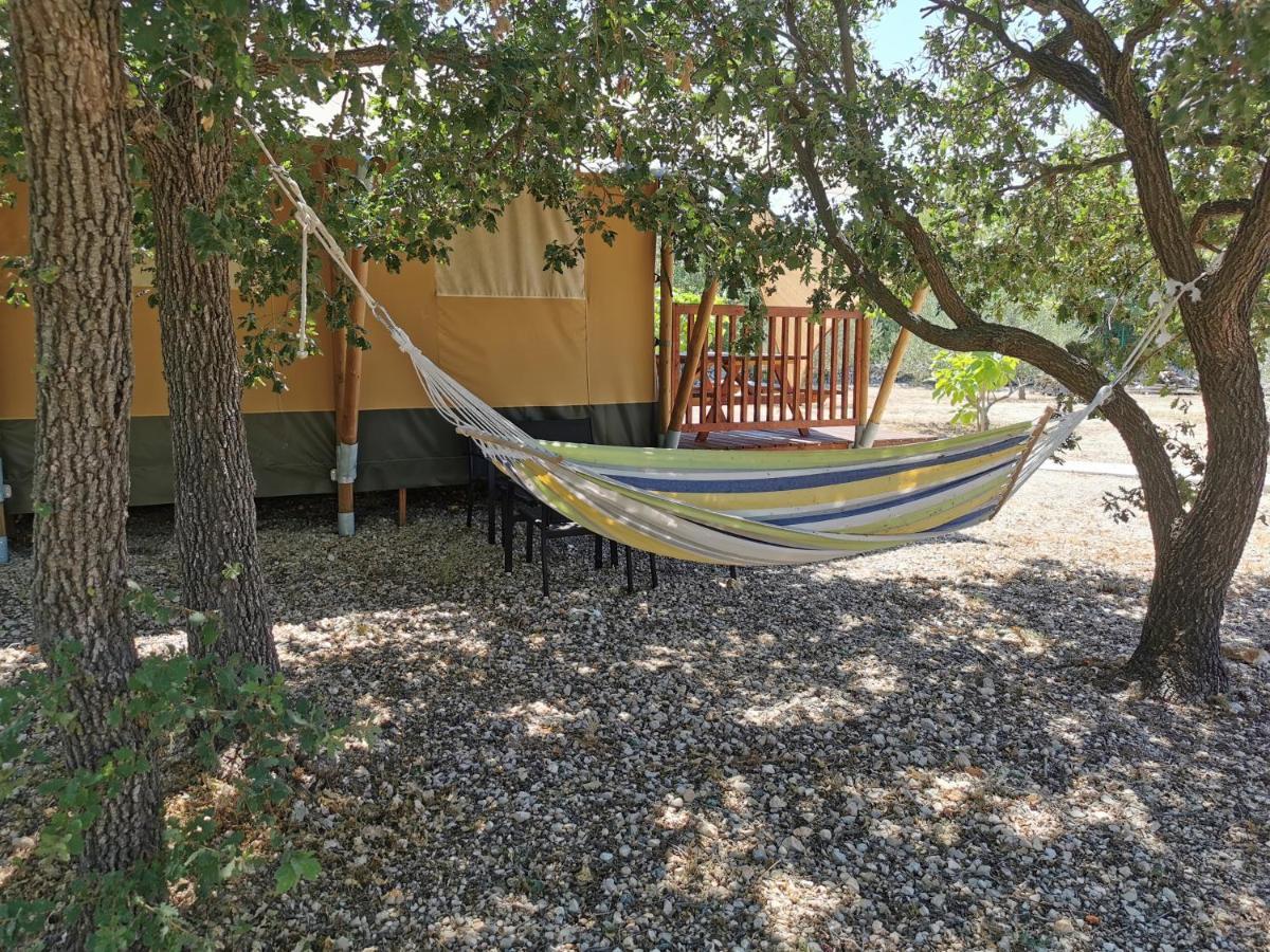 Grande Glamping With Pool Ξενοδοχείο Biograd Na Moru Εξωτερικό φωτογραφία
