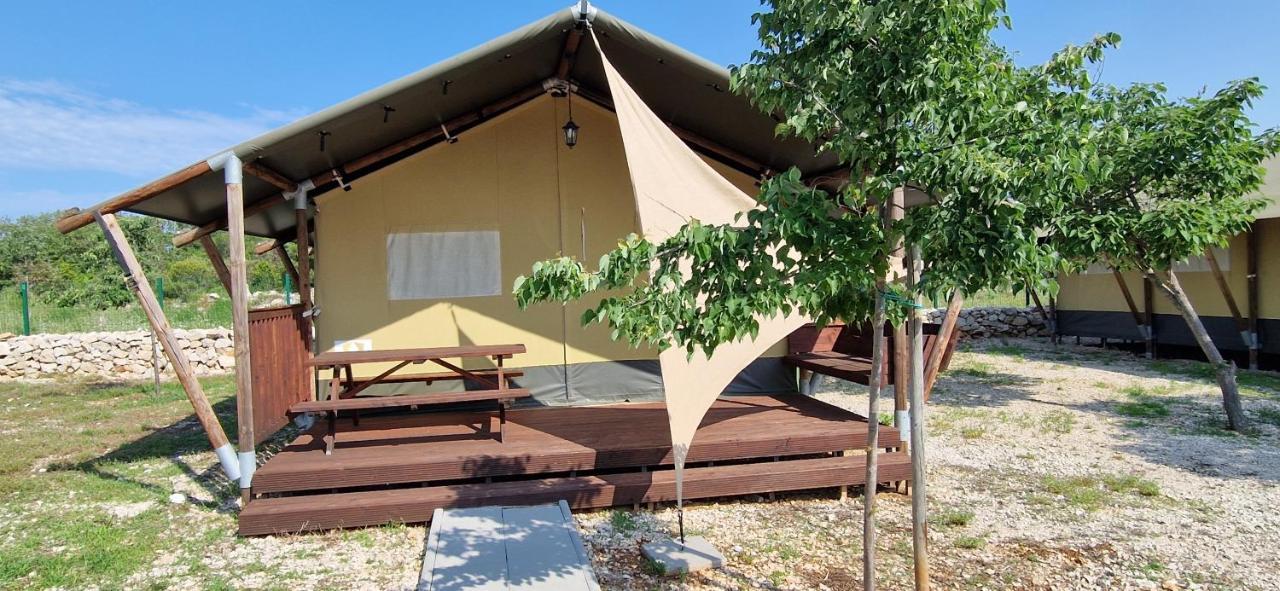 Grande Glamping With Pool Ξενοδοχείο Biograd Na Moru Εξωτερικό φωτογραφία