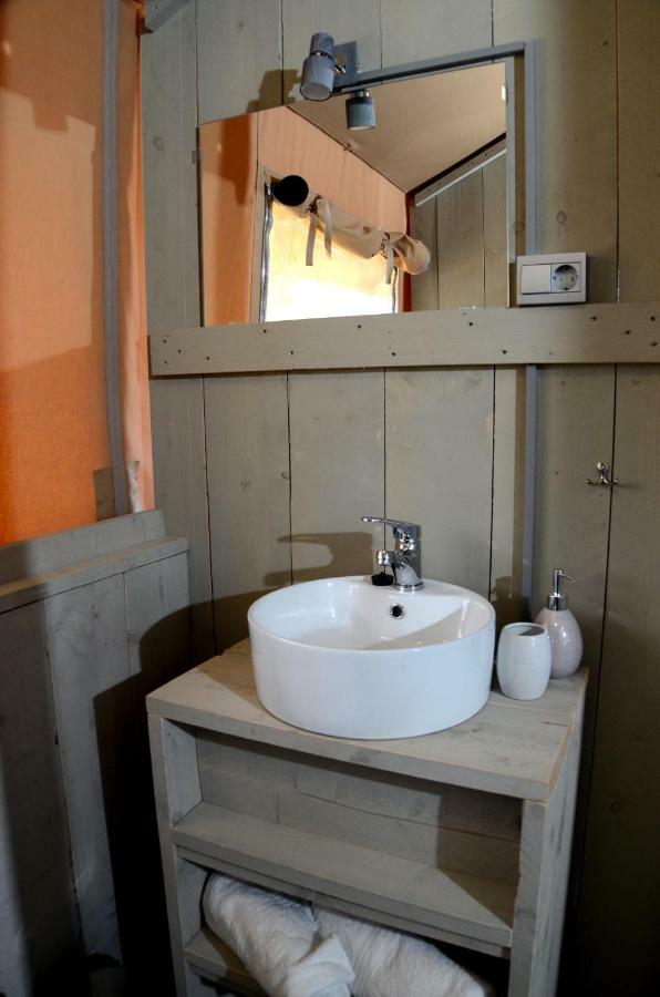 Grande Glamping With Pool Ξενοδοχείο Biograd Na Moru Εξωτερικό φωτογραφία