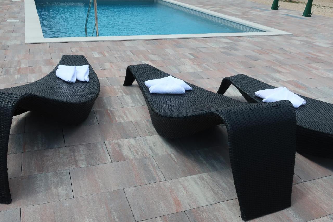 Grande Glamping With Pool Ξενοδοχείο Biograd Na Moru Εξωτερικό φωτογραφία