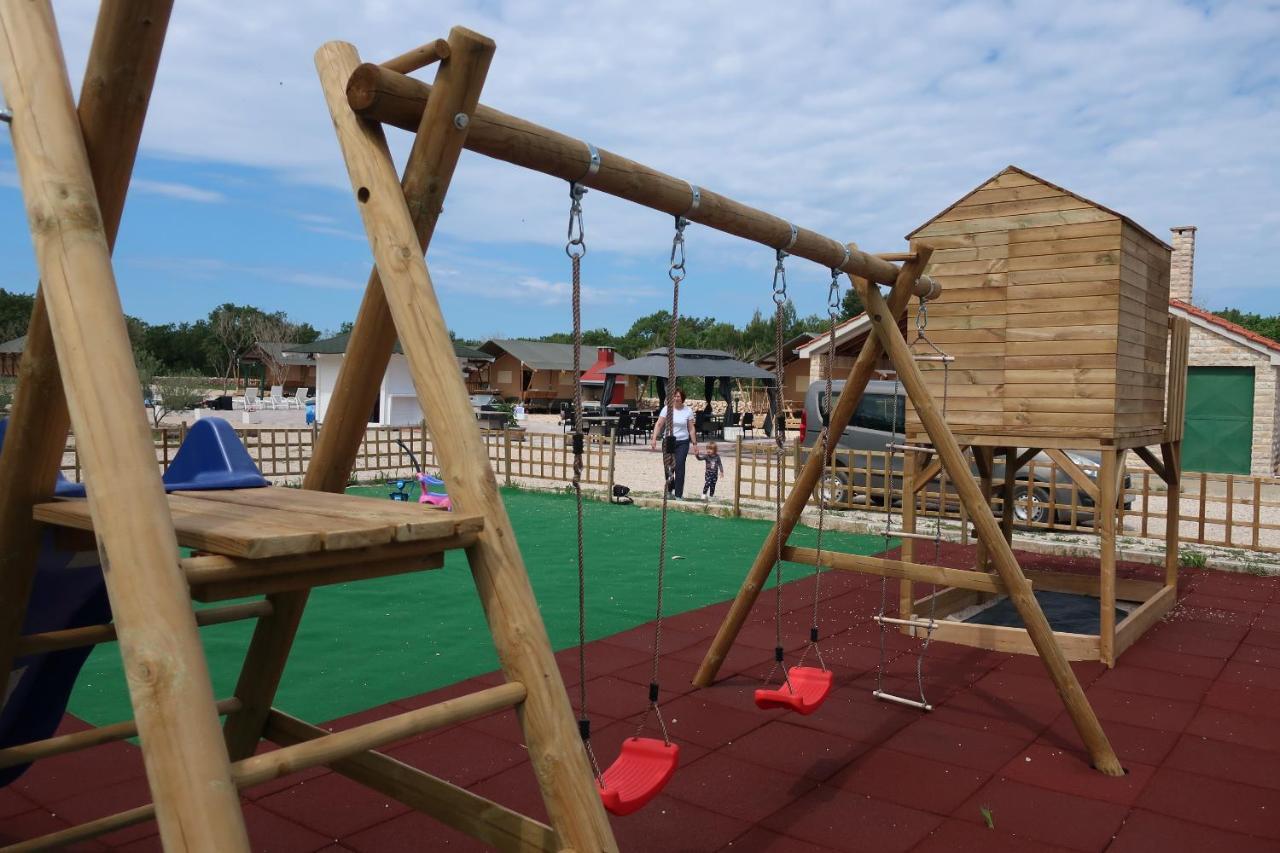 Grande Glamping With Pool Ξενοδοχείο Biograd Na Moru Εξωτερικό φωτογραφία
